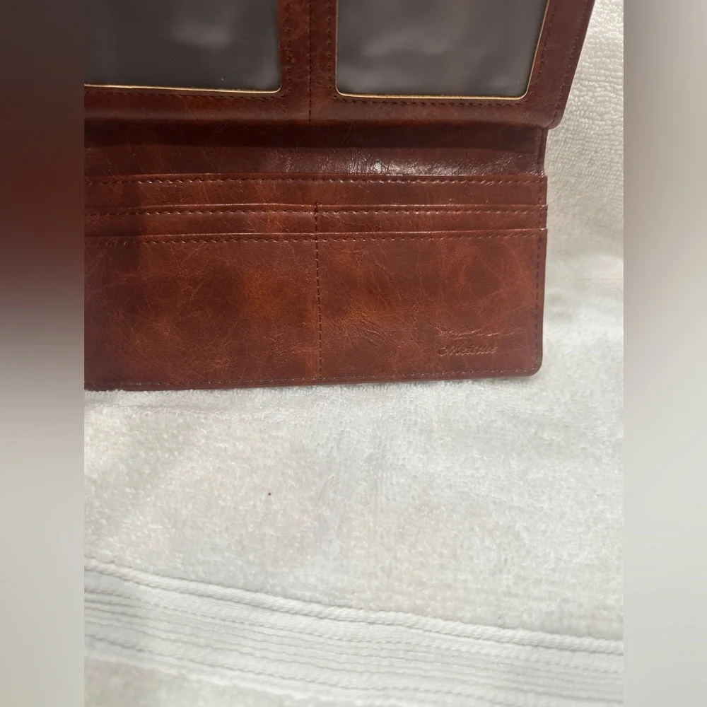 Embossed Rust-Brown Leather Wallet - Picture 5 of 6